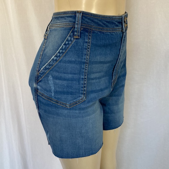 AVA & VIV Women’s High Rise Size 18W Double Button Utility Shorts Raw Hem NWOT - Picture 4 of 7